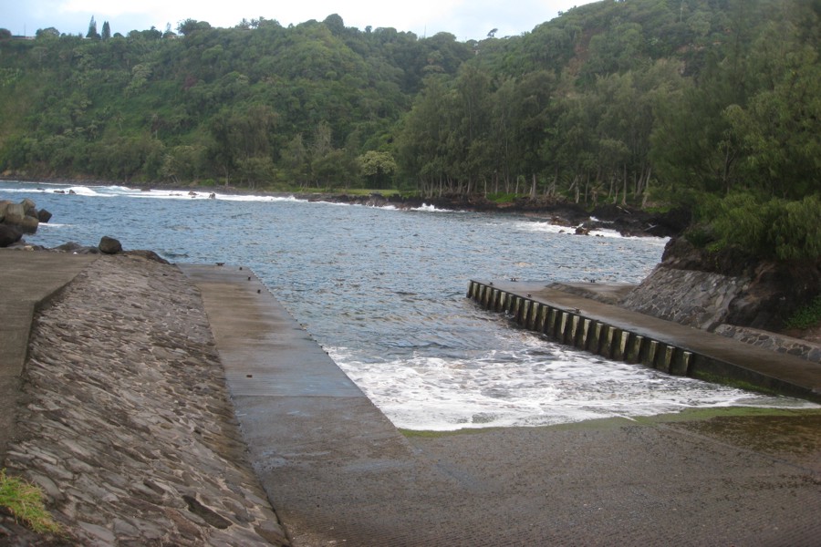 ../image/laupahoehoe point - boat ramp.jpg